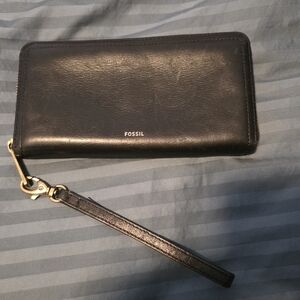 Fossil Black Leather Wristlet Wallet